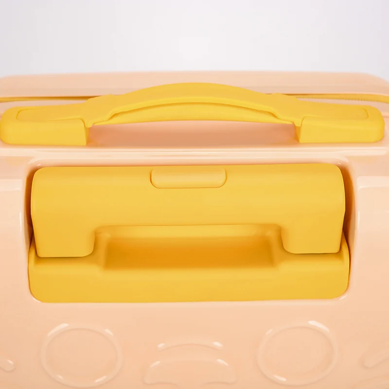 Top carry handle and retractable trolley grip