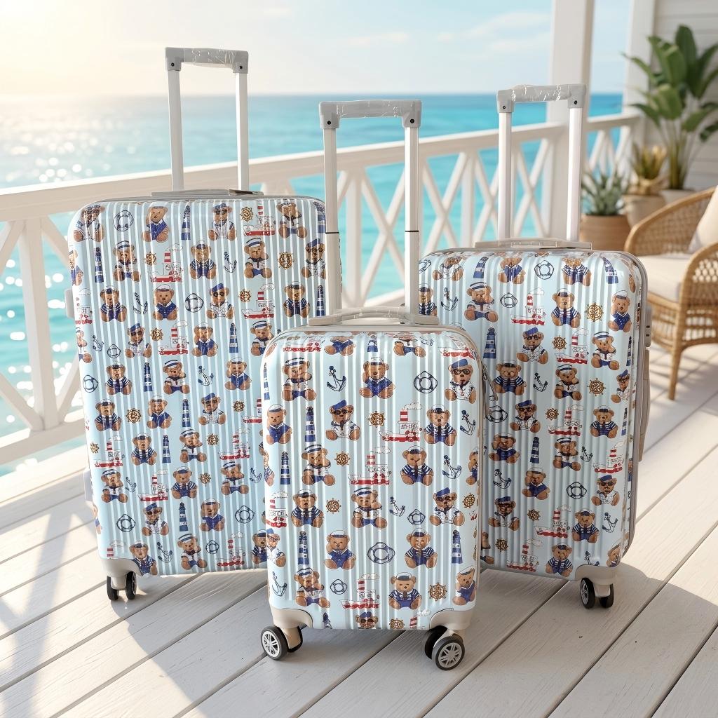 Printed luggage set