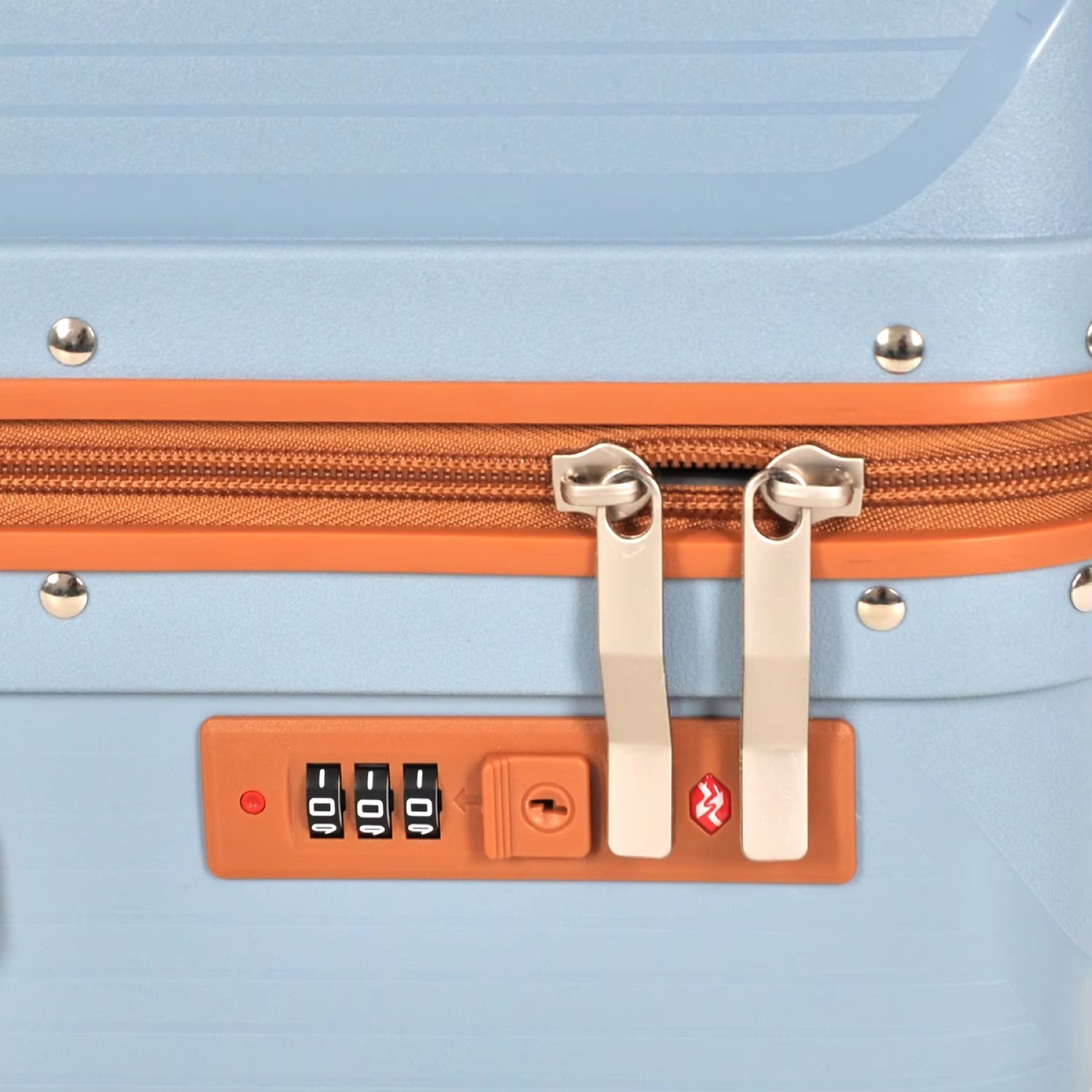 Color FrameLock PP Hard Frame Luggage Set lock detail